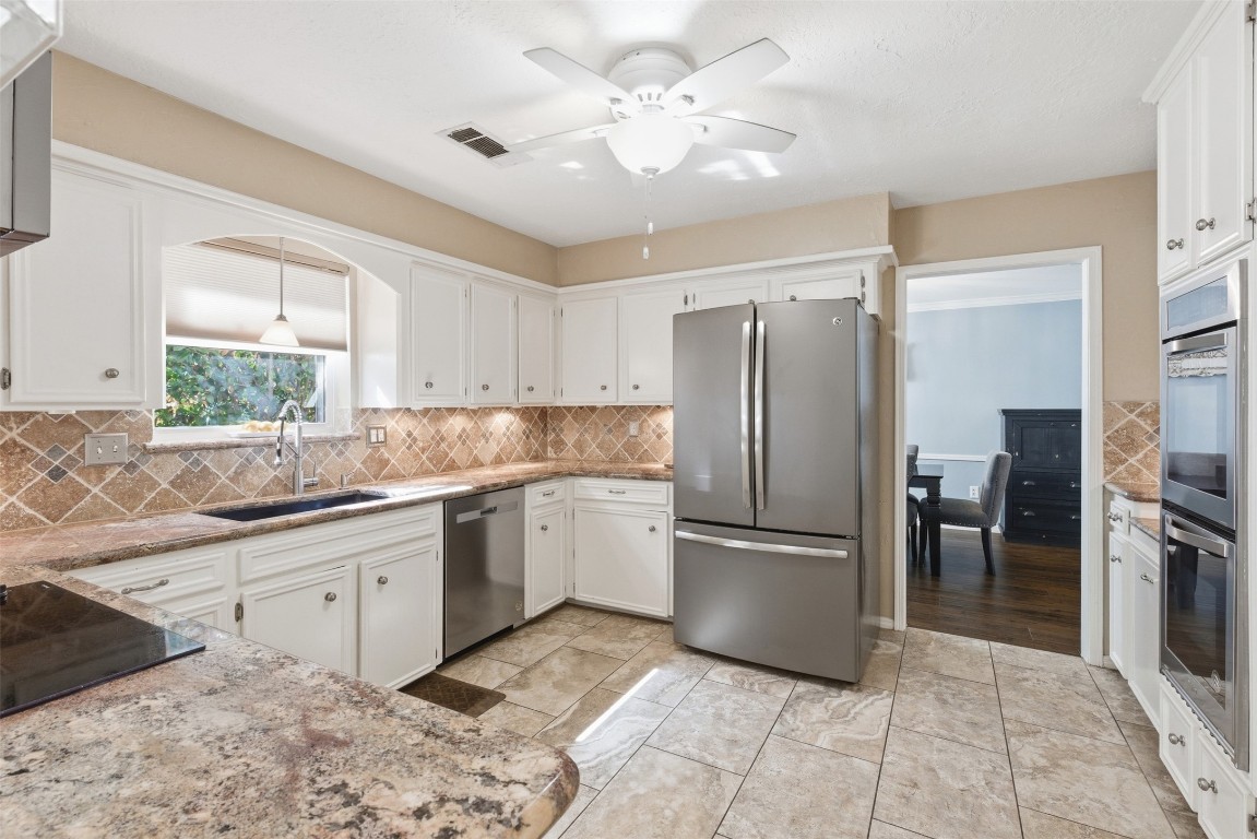 17010 Hillswind Circle Spring, TX 77379 - Photo 12 of 45