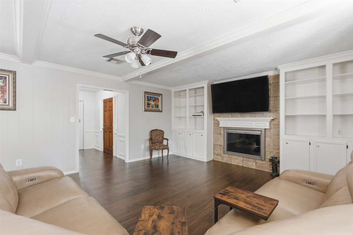 17010 Hillswind Circle Spring, TX 77379 - Photo 19 of 45