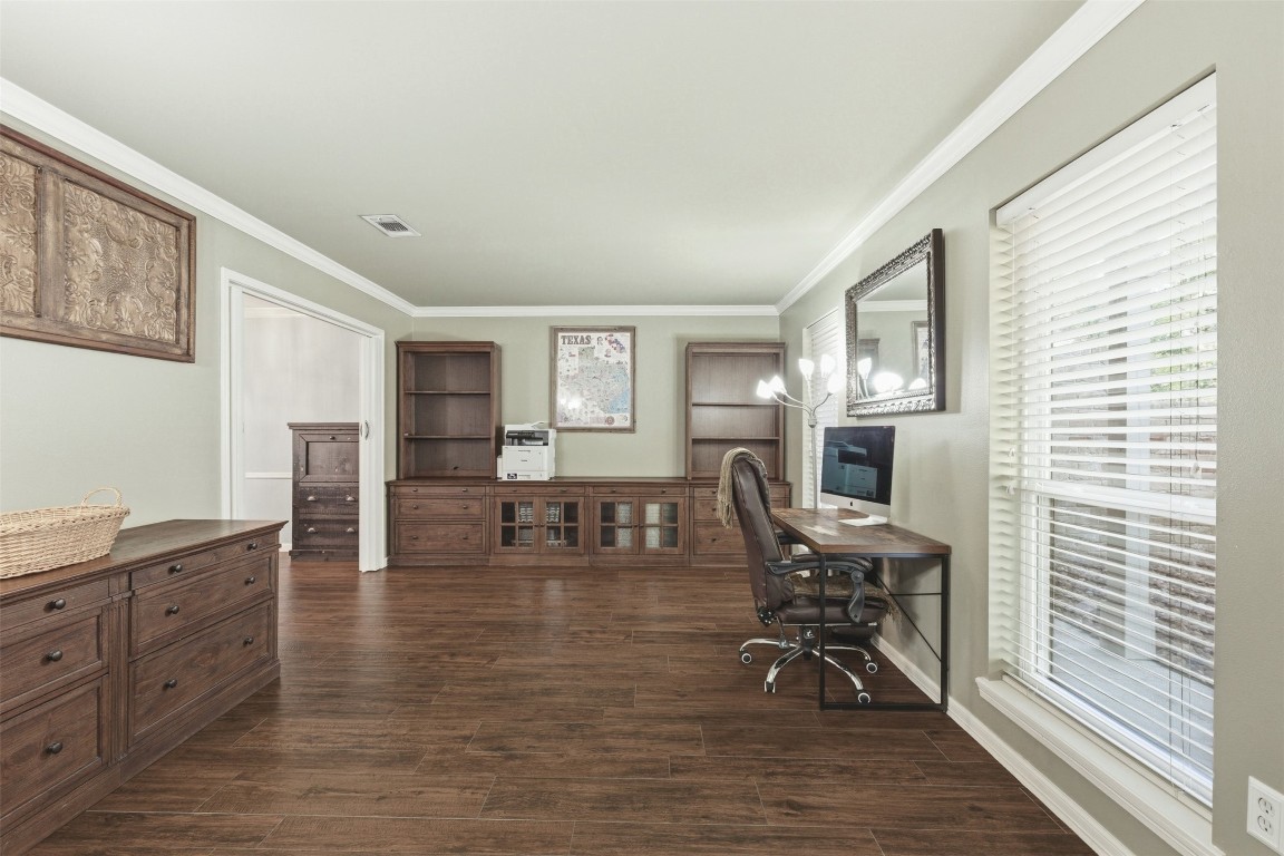 17010 Hillswind Circle Spring, TX 77379 - Photo 8 of 45