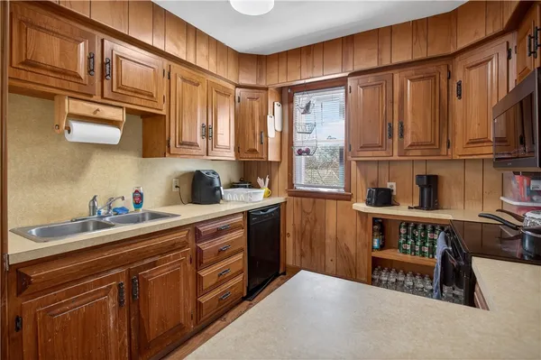 $699,900 | 277 Ward Street, Woonsocket, RI 02895