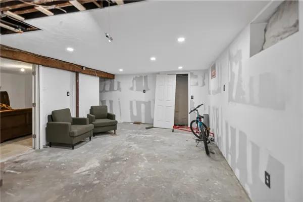 $699,900 | 277 Ward Street, Woonsocket, RI 02895