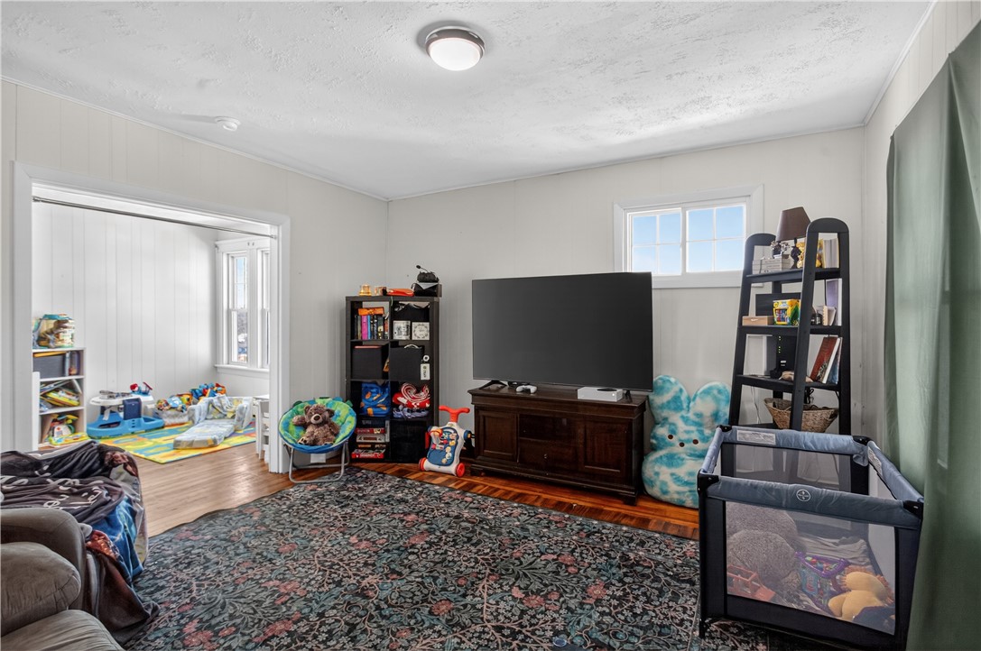 277 Ward Street Woonsocket, RI 02895 - Photo 6 of 50