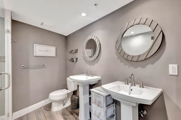 $3,300 | 3000 North Ocean Drive, Unit 17B, Singer Island, FL 33404