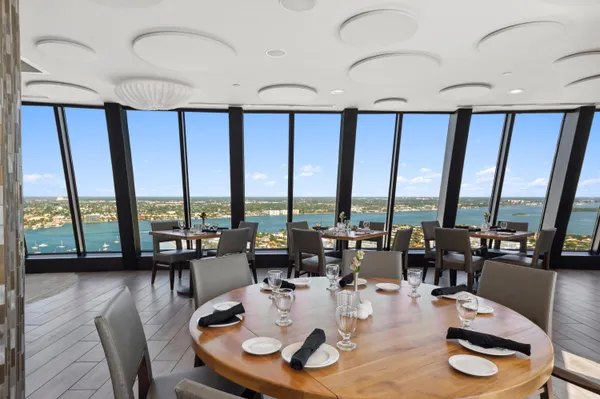 $3,300 | 3000 North Ocean Drive, Unit 17B, Singer Island, FL 33404