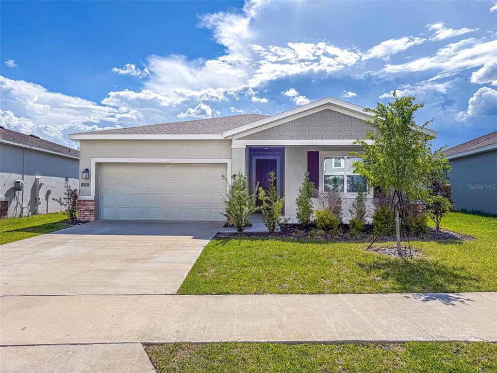 628 Reggie Road Winter Haven, FL 33859 - Photo 1 of 37