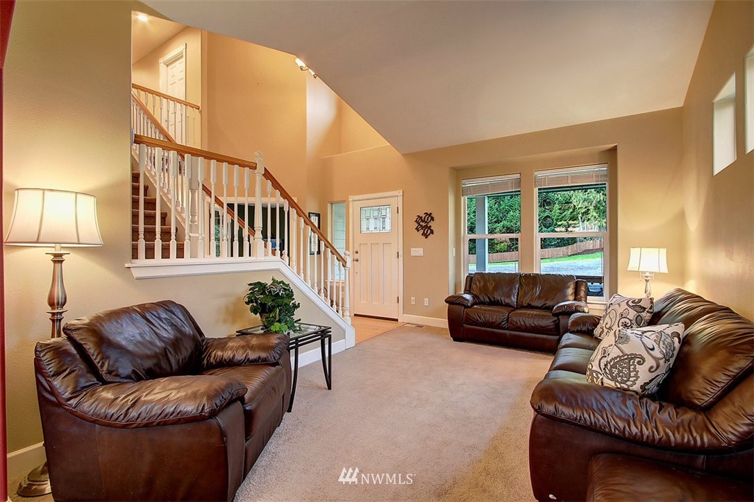 13773 Chain Lake Road Monroe, WA 98272 - Photo 3 of 25 Gallery Image 3