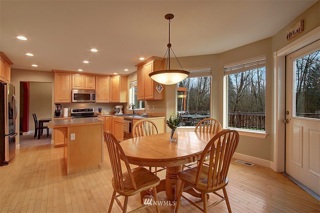 13773 Chain Lake Road Monroe, WA 98272 - Photo 8 of 25 Gallery Image 8