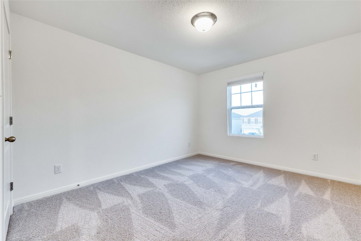 1008 Gray Fox Loop Hutto, TX 78634 - Photo 12 of 21