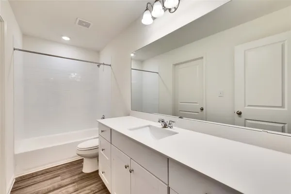 $1,775 | 1008 Gray Fox Loop, Hutto, TX 78634