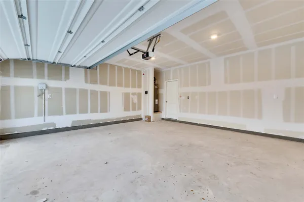 $1,775 | 1008 Gray Fox Loop, Hutto, TX 78634