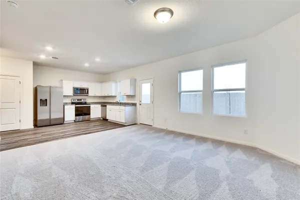 $1,775 | 1008 Gray Fox Loop, Hutto, TX 78634