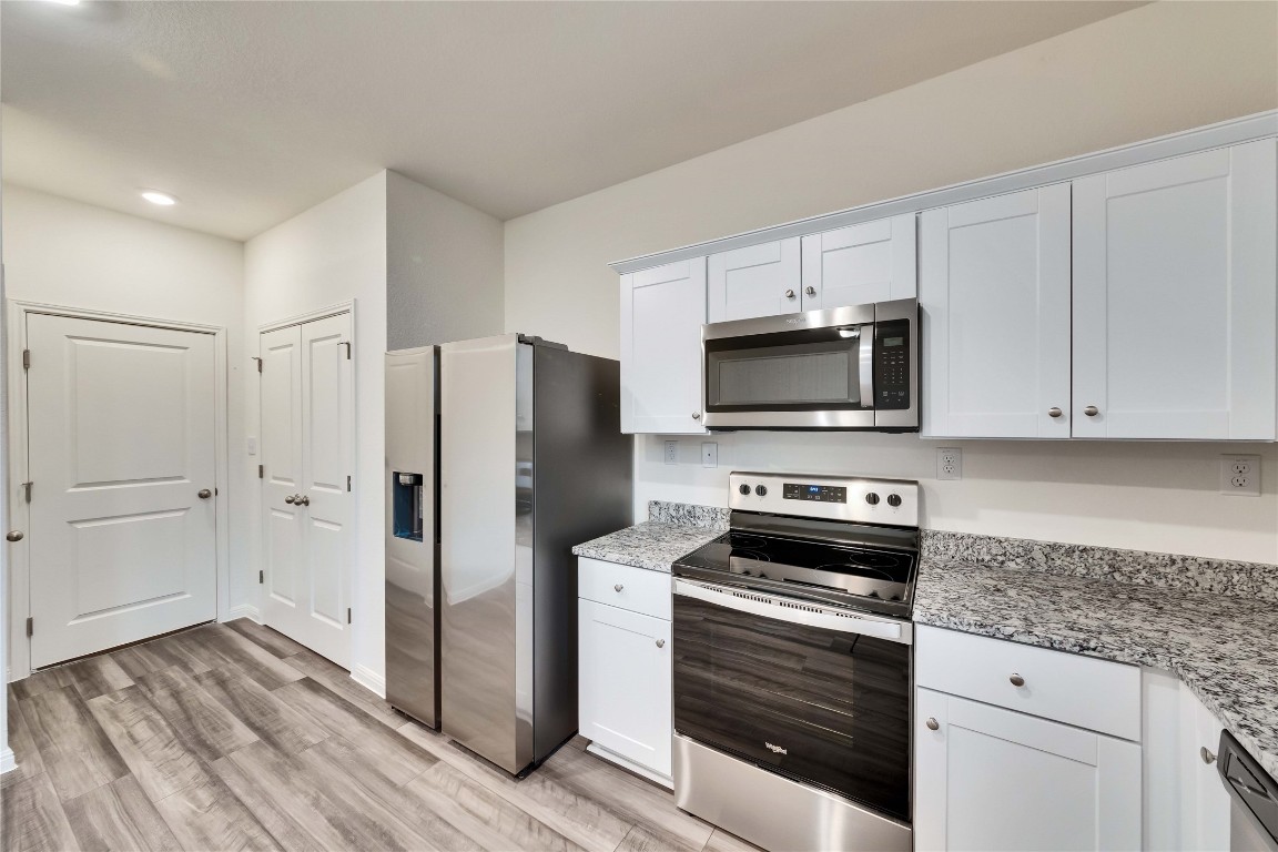 1008 Gray Fox Loop Hutto, TX 78634 - Photo 6 of 21