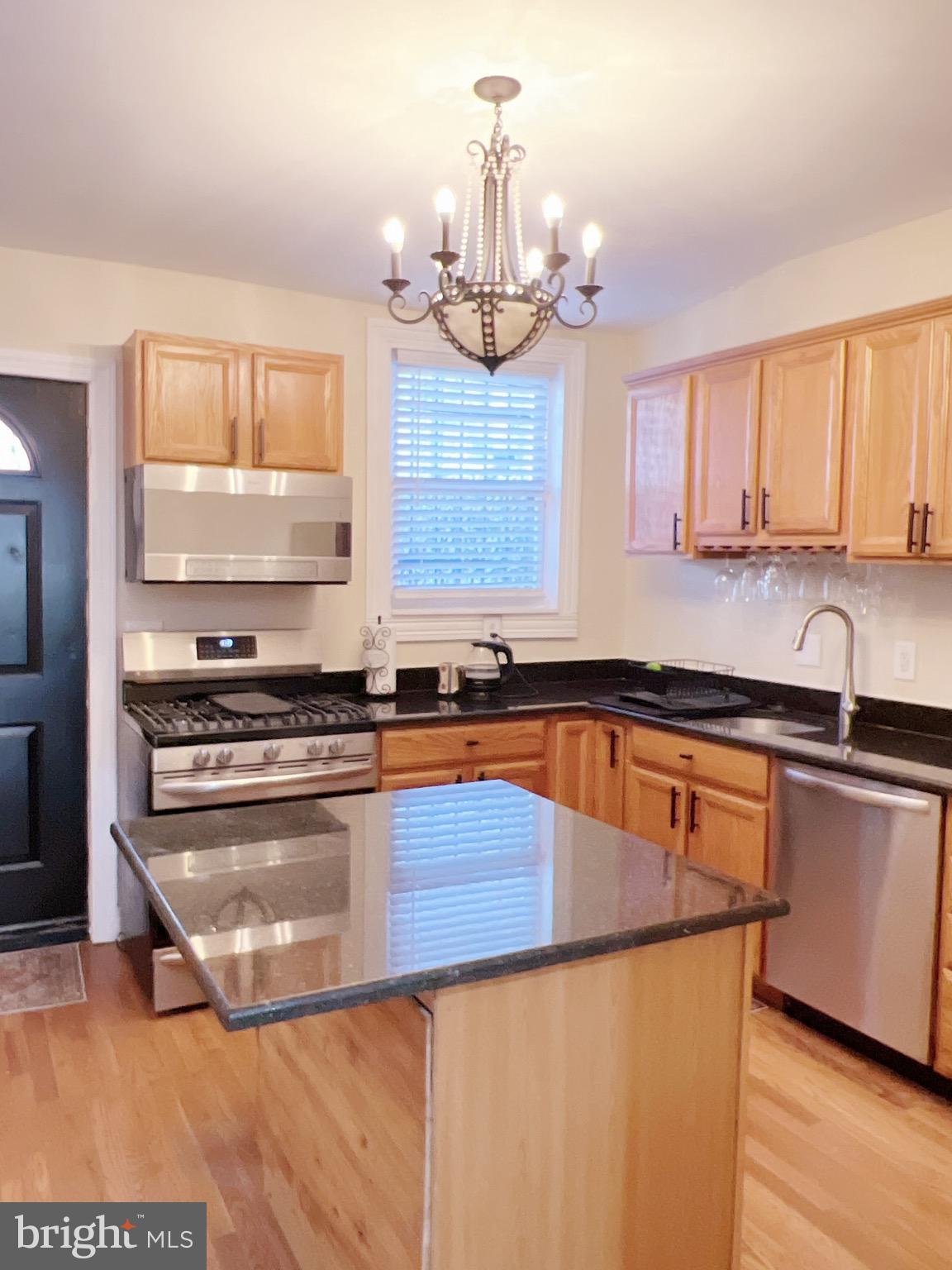 2263 Madison Avenue Baltimore, MD 21217 - Photo 15 of 41