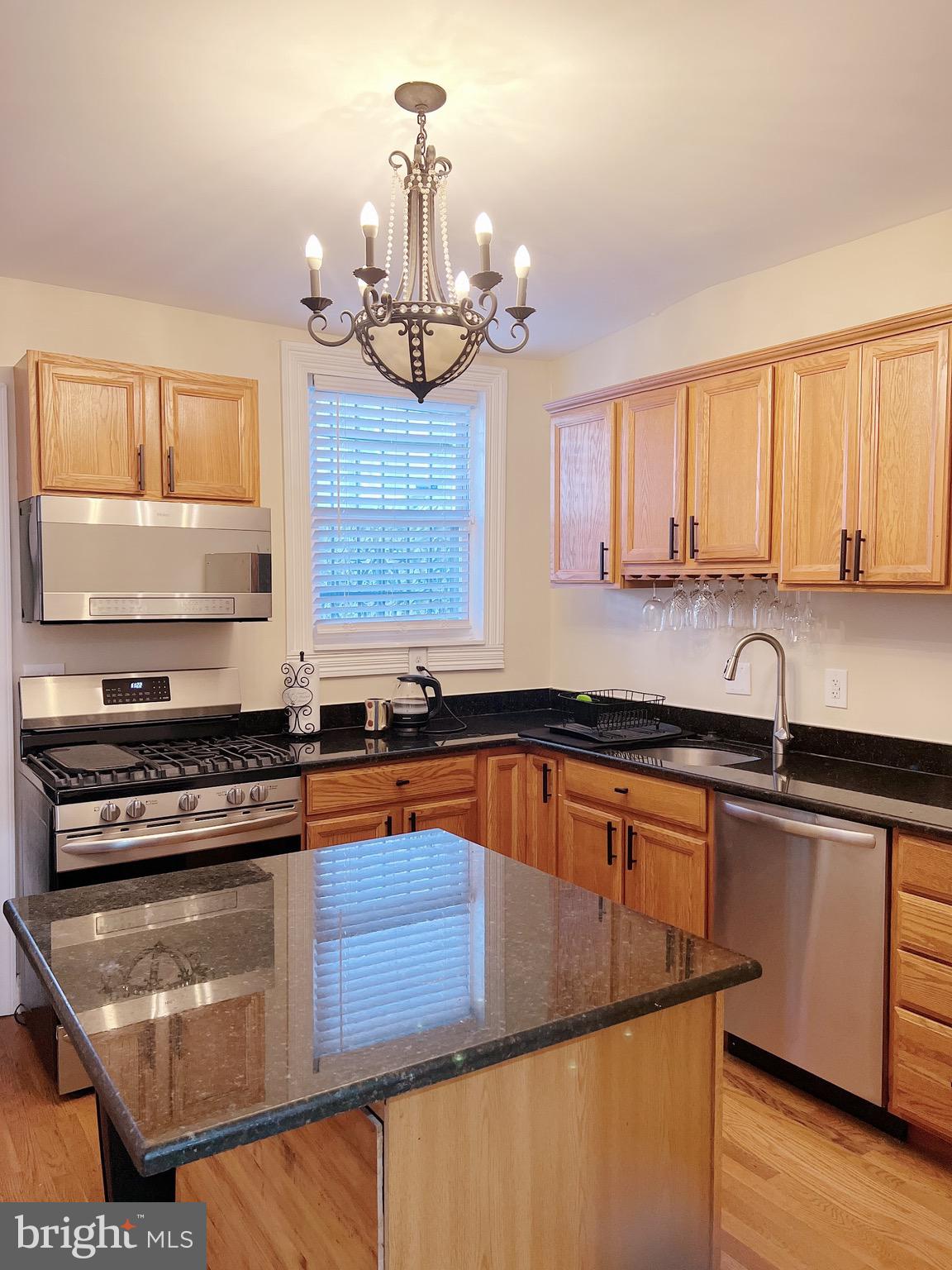 2263 Madison Avenue Baltimore, MD 21217 - Photo 16 of 41