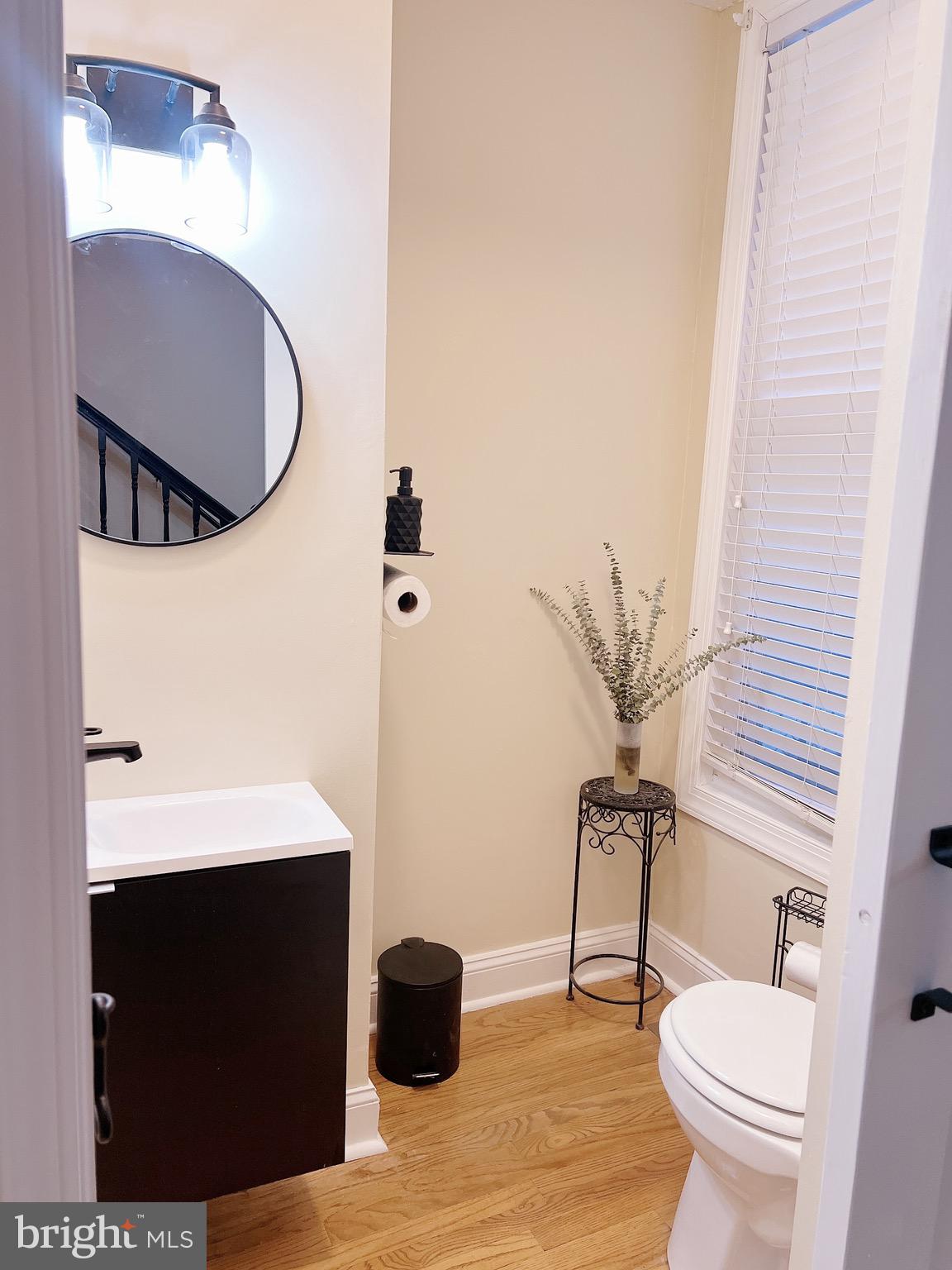 2263 Madison Avenue Baltimore, MD 21217 - Photo 6 of 41