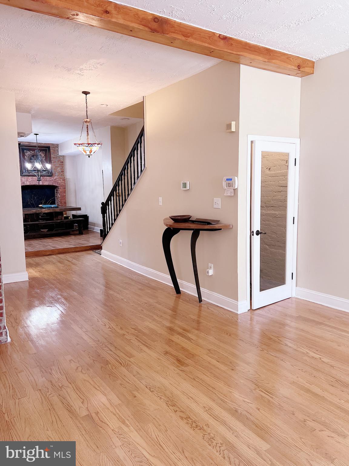 2263 Madison Avenue Baltimore, MD 21217 - Photo 8 of 41