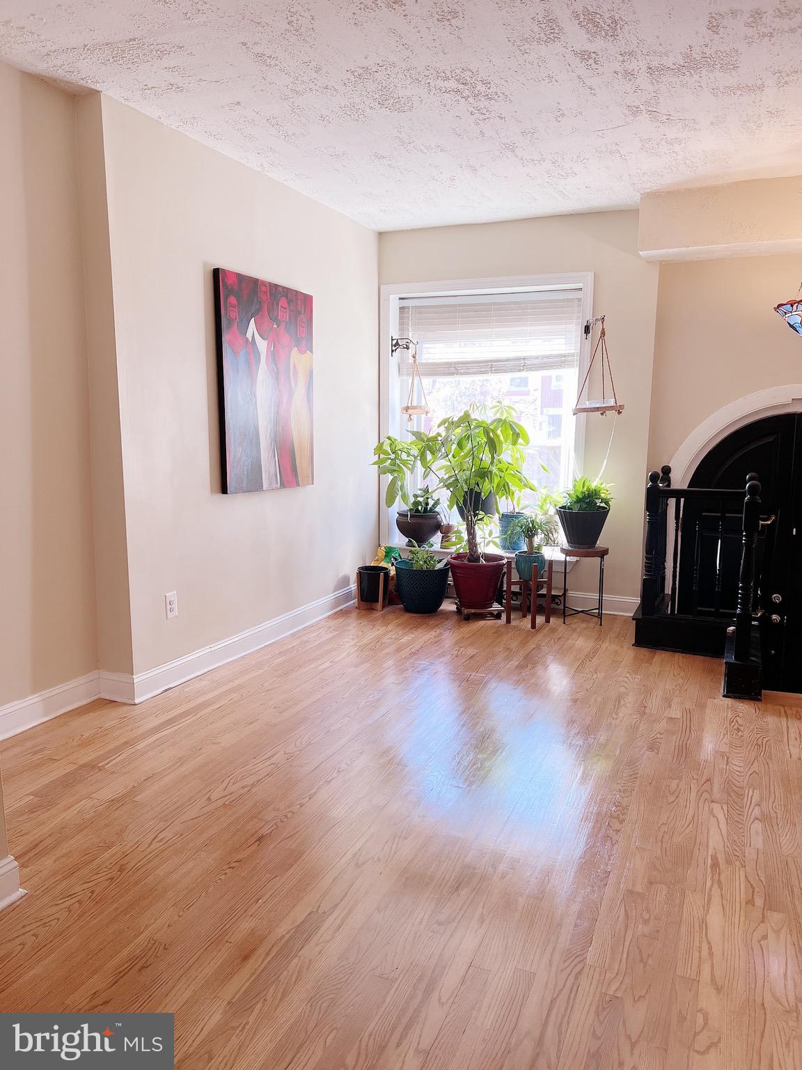 2263 Madison Avenue Baltimore, MD 21217 - Photo 10 of 41
