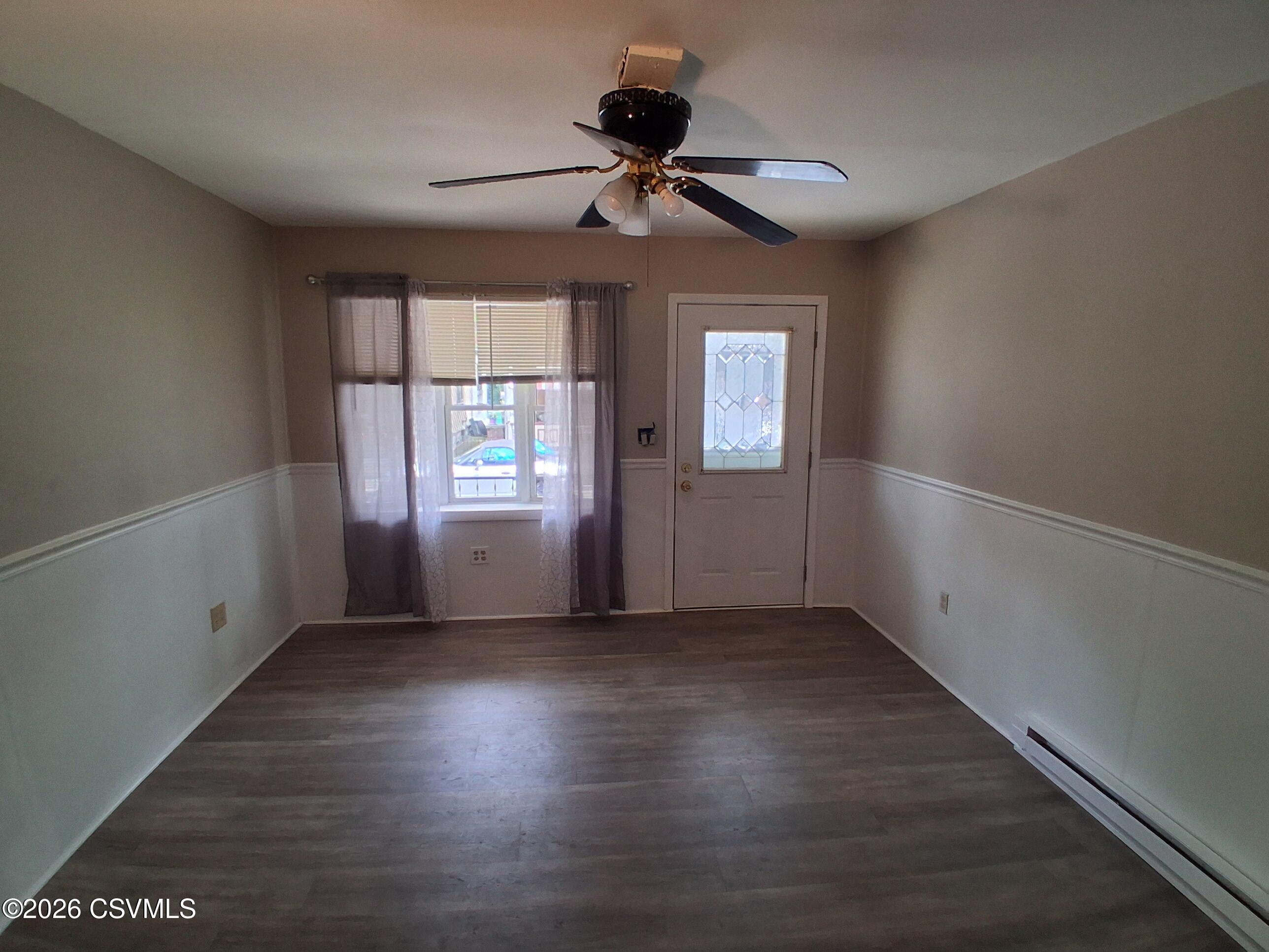 28 North Rock Street Shamokin, PA 17872 - Photo 3 of 13