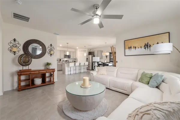 $2,100 | 149 Hickory Course, Ocala, FL 34472