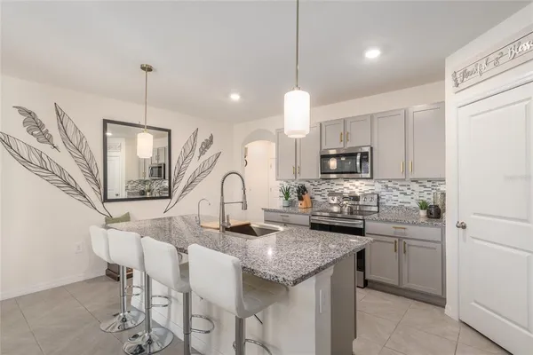 $2,100 | 149 Hickory Course, Ocala, FL 34472