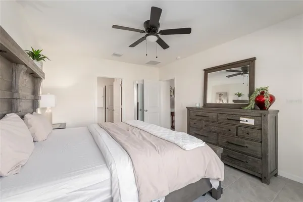 $2,100 | 149 Hickory Course, Ocala, FL 34472