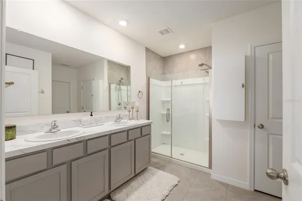 $2,100 | 149 Hickory Course, Ocala, FL 34472