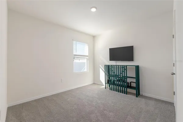 $2,100 | 149 Hickory Course, Ocala, FL 34472