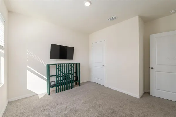 $2,100 | 149 Hickory Course, Ocala, FL 34472