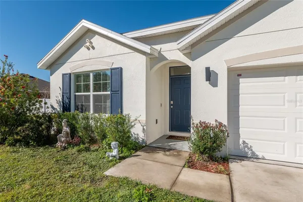 $2,100 | 149 Hickory Course, Ocala, FL 34472