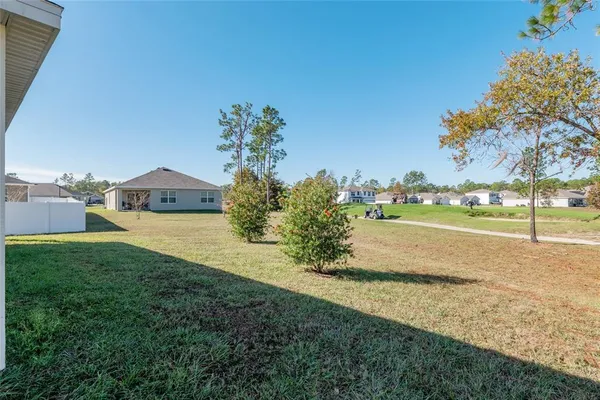 $2,100 | 149 Hickory Course, Ocala, FL 34472