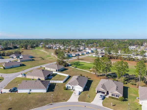 $2,100 | 149 Hickory Course, Ocala, FL 34472
