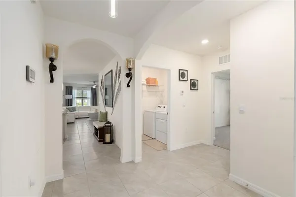 $2,100 | 149 Hickory Course, Ocala, FL 34472