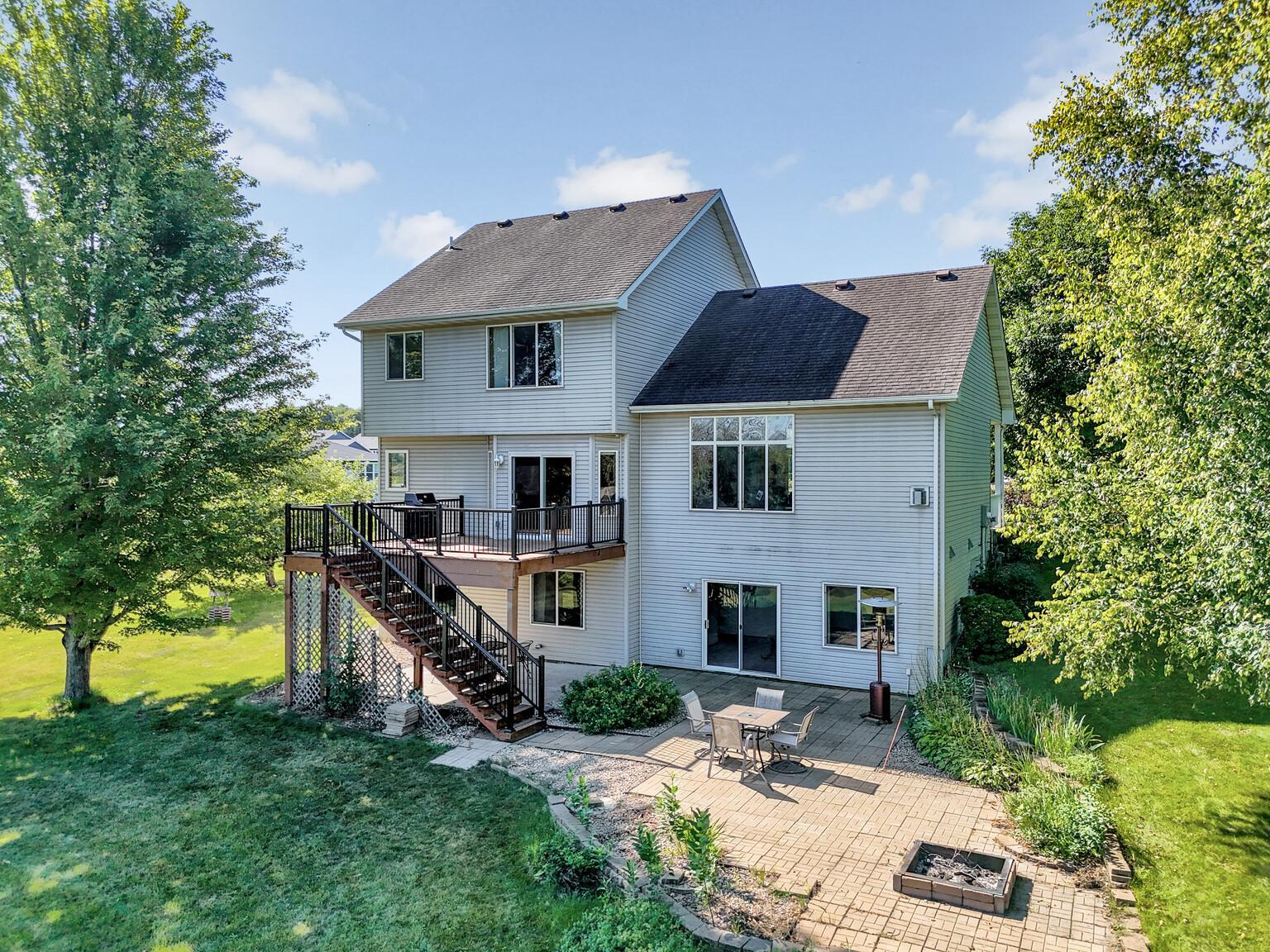 19710 Hunter's Ridge Corcoran, MN 55374 - Photo 2 of 62 Gallery Image 2