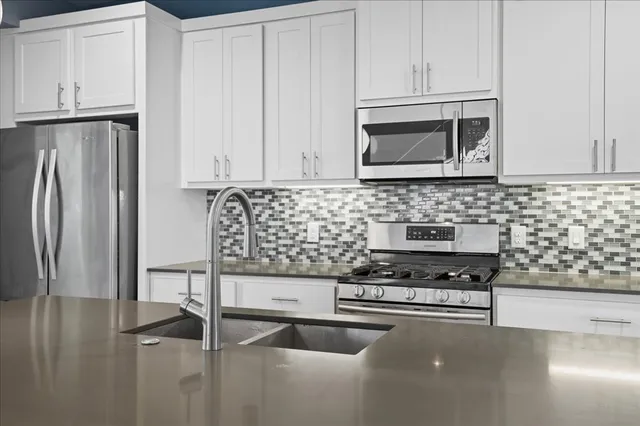 $1,990 | 6902 Bennett Avenue, Unit B, Austin, TX 78752