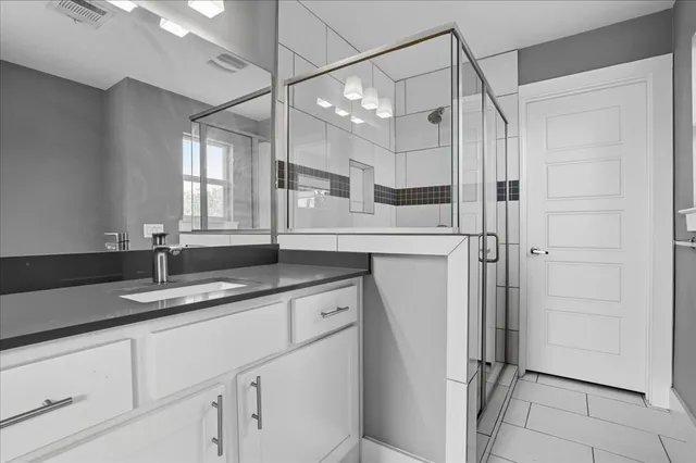 $1,990 | 6902 Bennett Avenue, Unit B, Austin, TX 78752