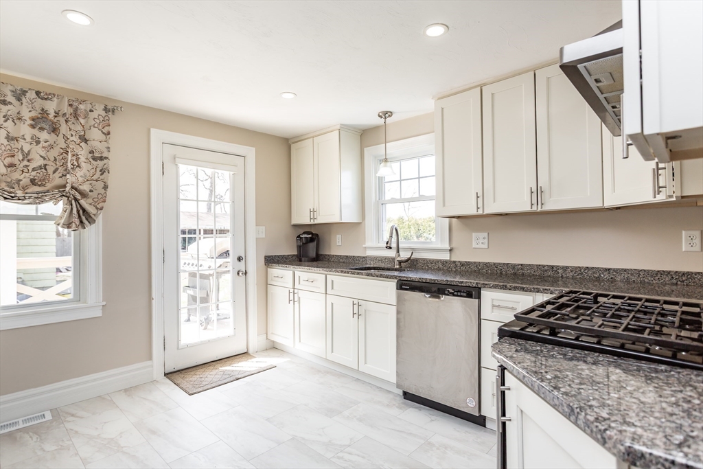 138 Hazelhurst Road Somerset, MA 02726 - Photo 3 of 30 Gallery Image 3