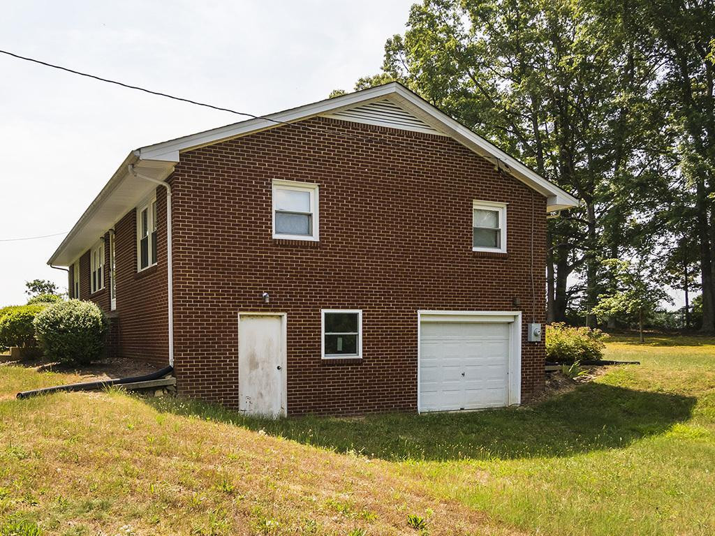 723 Willie Pace Road Burlington, NC 27217 - Photo 3 of 16 Gallery Image 3