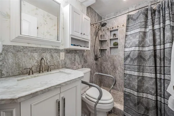 $330,000 | 2700 Bayshore Boulevard, Unit 542, Dunedin, FL 34698