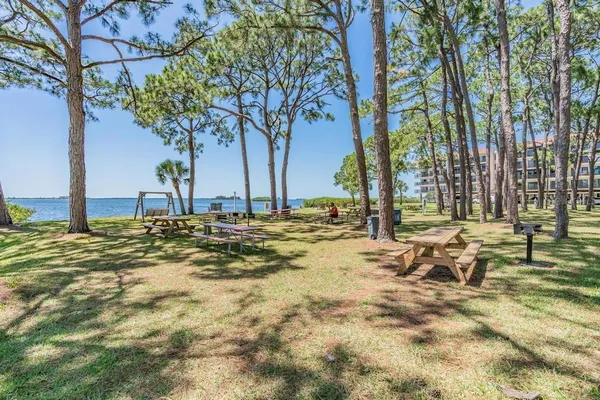 $330,000 | 2700 Bayshore Boulevard, Unit 542, Dunedin, FL 34698