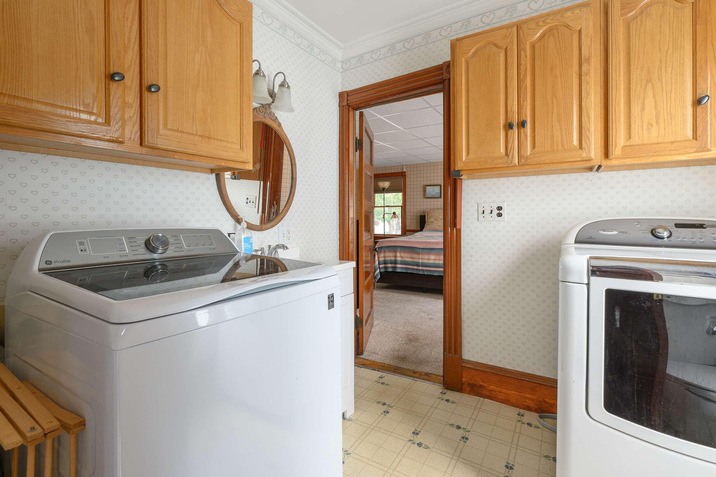 526 Main Street Sanford, ME 04083 - Photo 17 of 33 Half Bath/Laundry