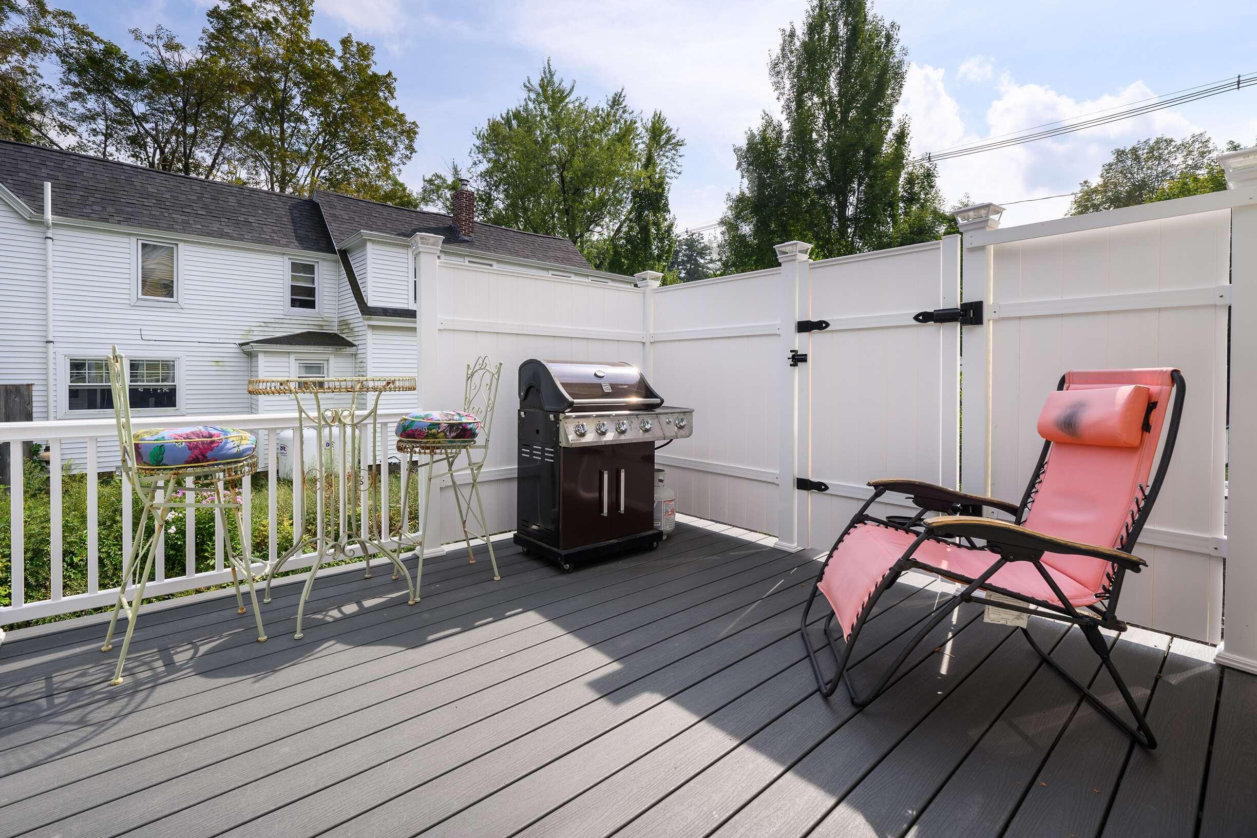 526 Main Street Sanford, ME 04083 - Photo 22 of 33 Primary Private Entrance