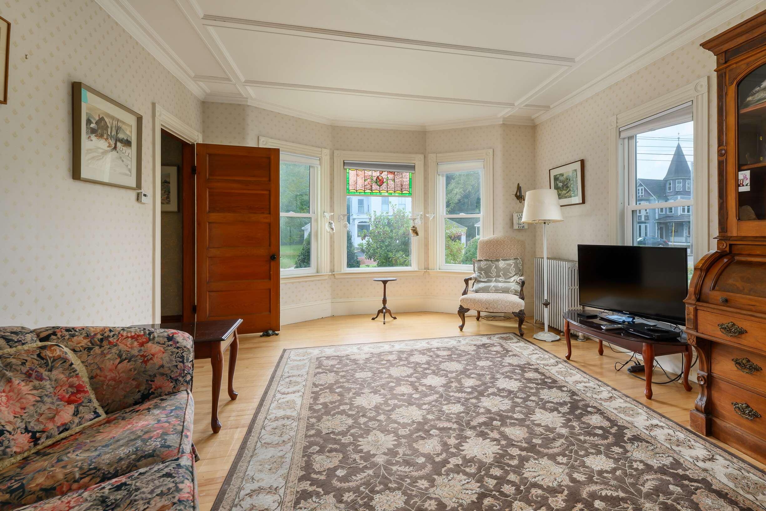 526 Main Street Sanford, ME 04083 - Photo 8 of 33 Open Concept Living Room