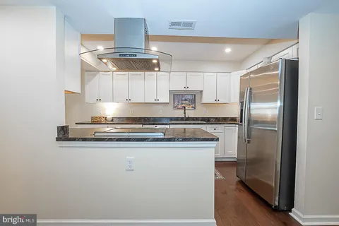 $425,000 | 209 East Chelsea Circle, Newtown Square, PA 19073