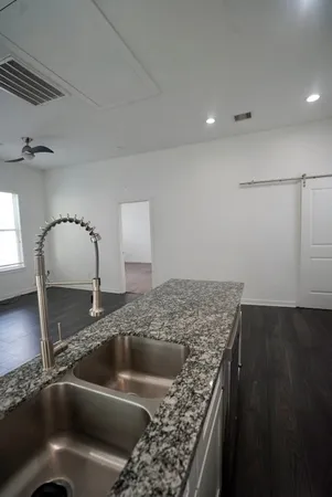 $325,000 | 2718 Anita Street, Houston, TX 77004