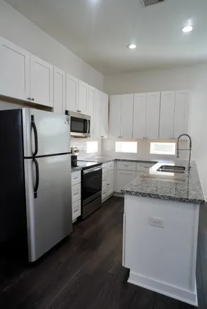 $325,000 | 2718 Anita Street, Houston, TX 77004