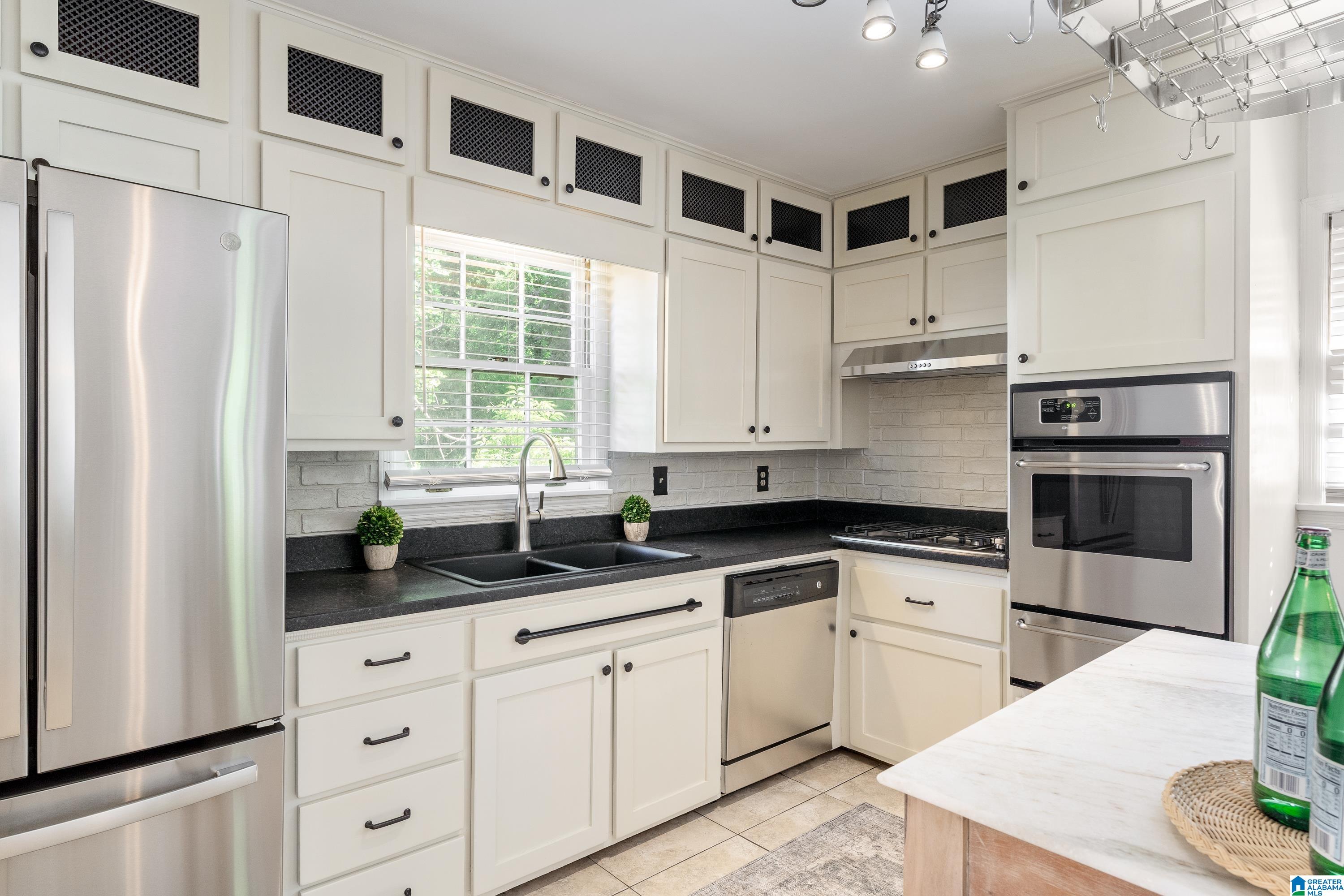 5932 Southcrest Road Birmingham, AL 35213 - Photo 11 of 25 Gallery Image 11
