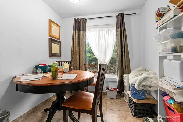 $2,700 | 1200 Lakeway Drive, Unit 3, Bellingham, WA 98229