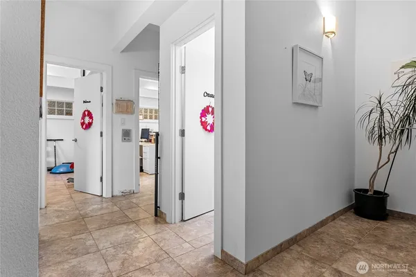 $2,700 | 1200 Lakeway Drive, Unit 3, Bellingham, WA 98229
