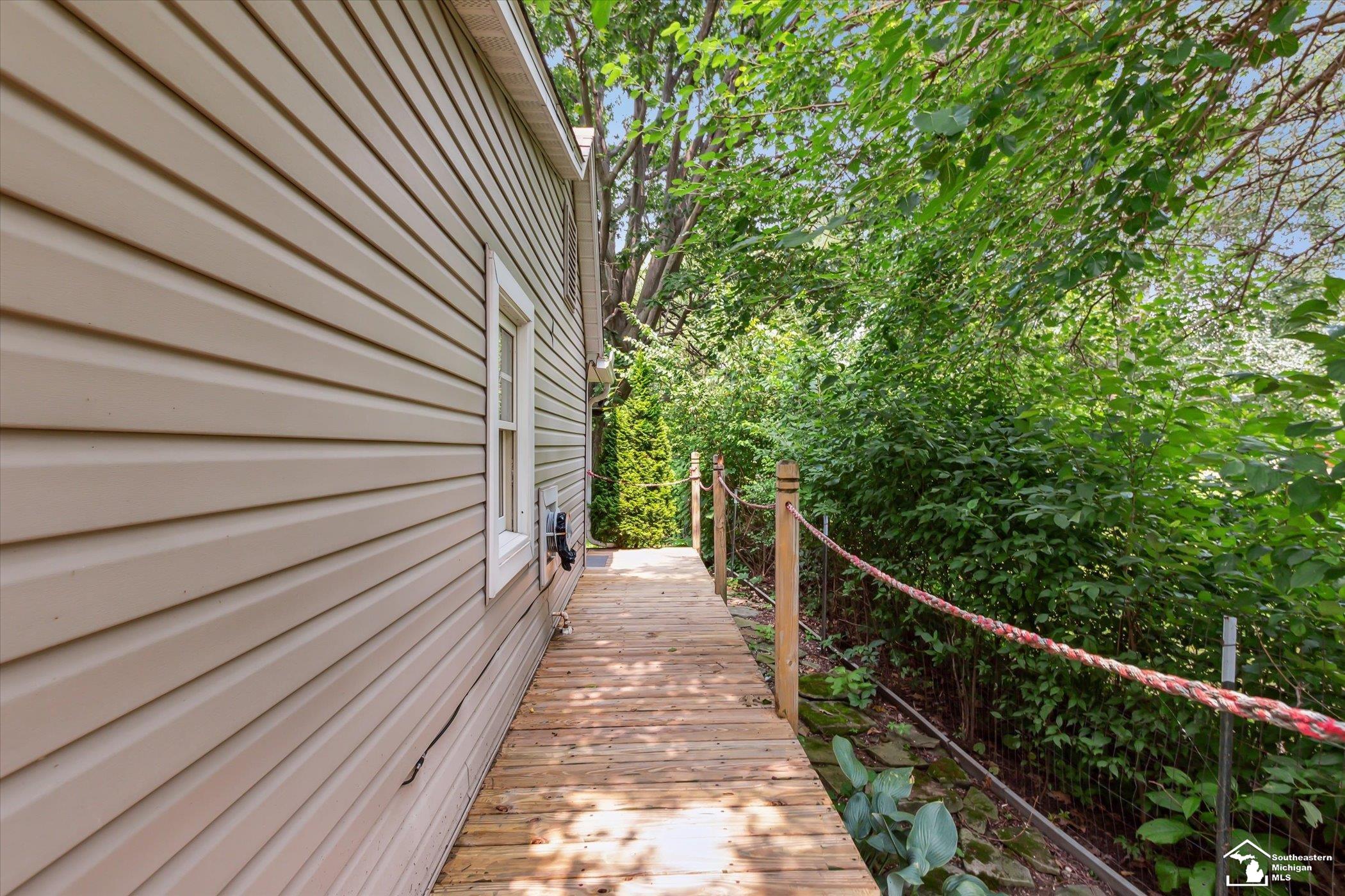 2857 North Custer Road Monroe, MI 48162 - Photo 58 of 91 Gallery Image 58