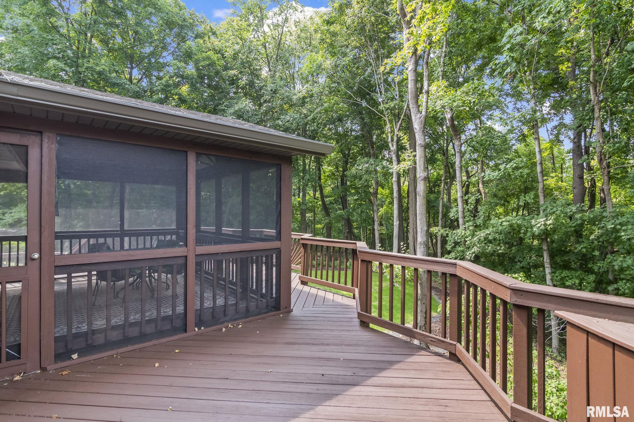 421 Natchez Trace Springfield, IL 62711 - Photo 18 of 36